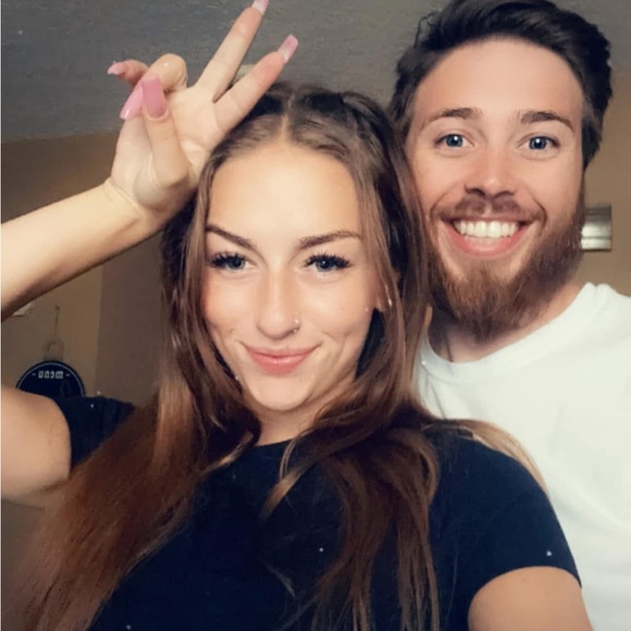 Meet your Posher, Crystal & Tyler - Picture 6 of 7